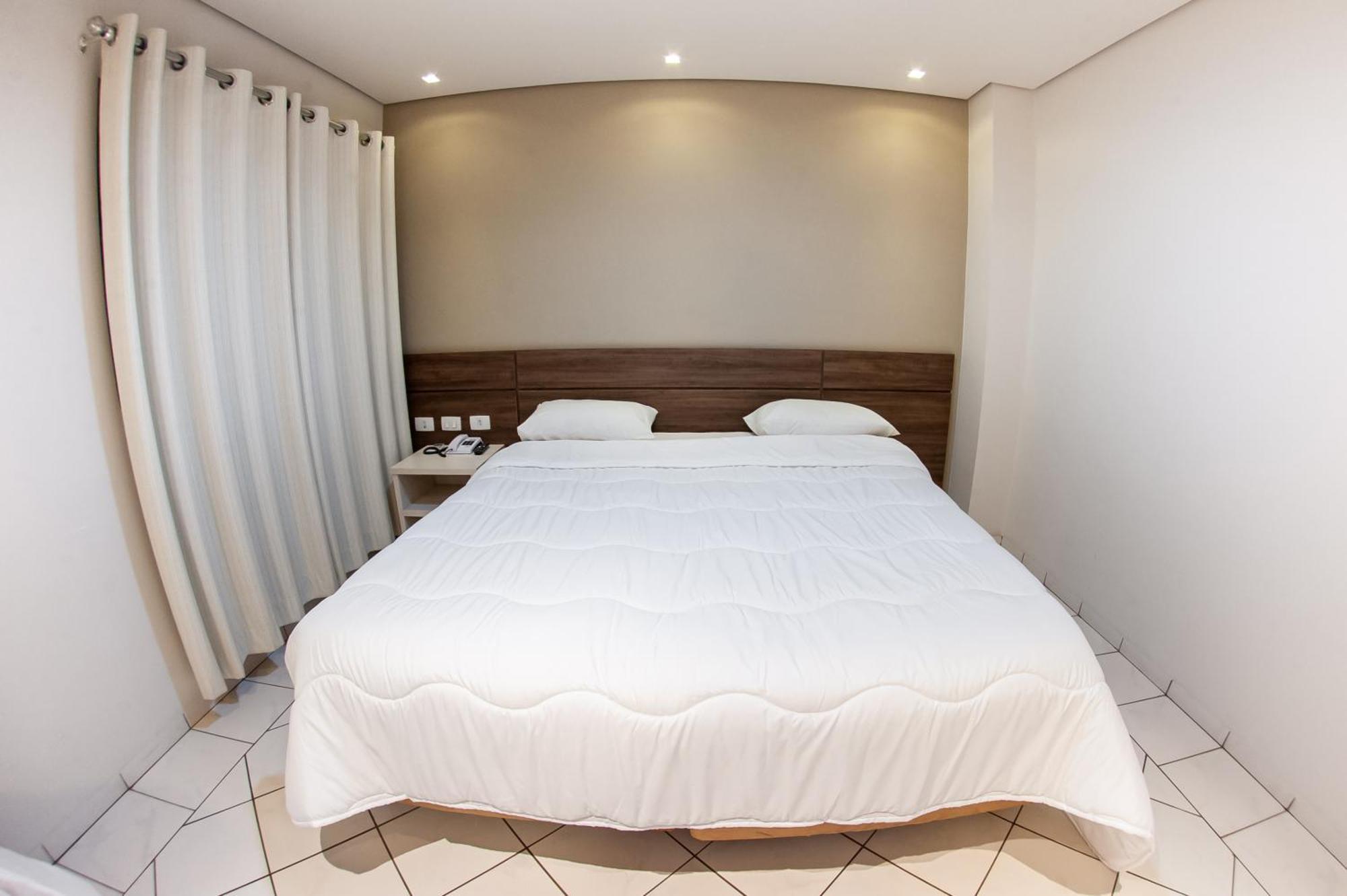 London Hotel Лондрина Стая снимка